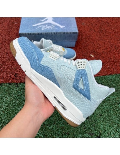 Air Jordan 4